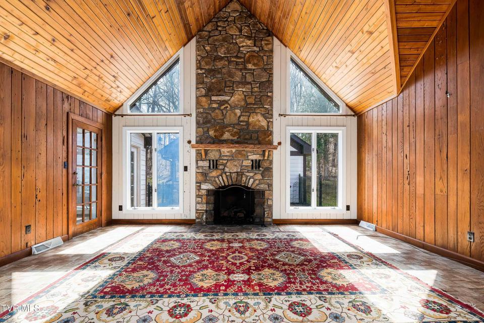 Photo #8: 746 Quail Hollow Drive