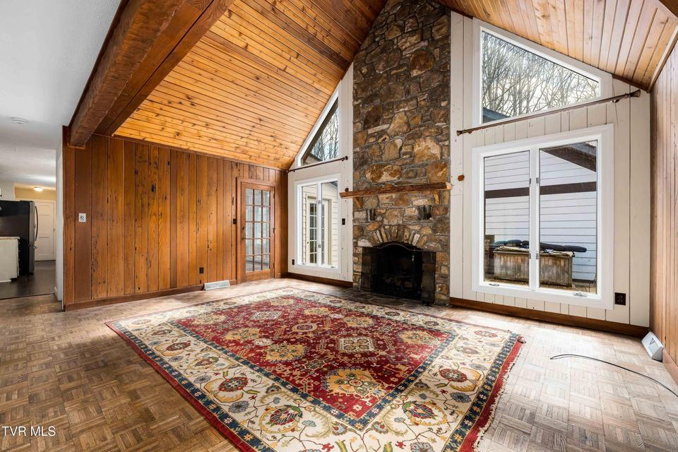 Photo #10: 746 Quail Hollow Drive