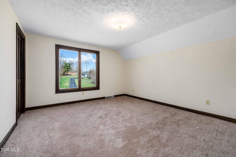 Photo #31: 746 Quail Hollow Drive