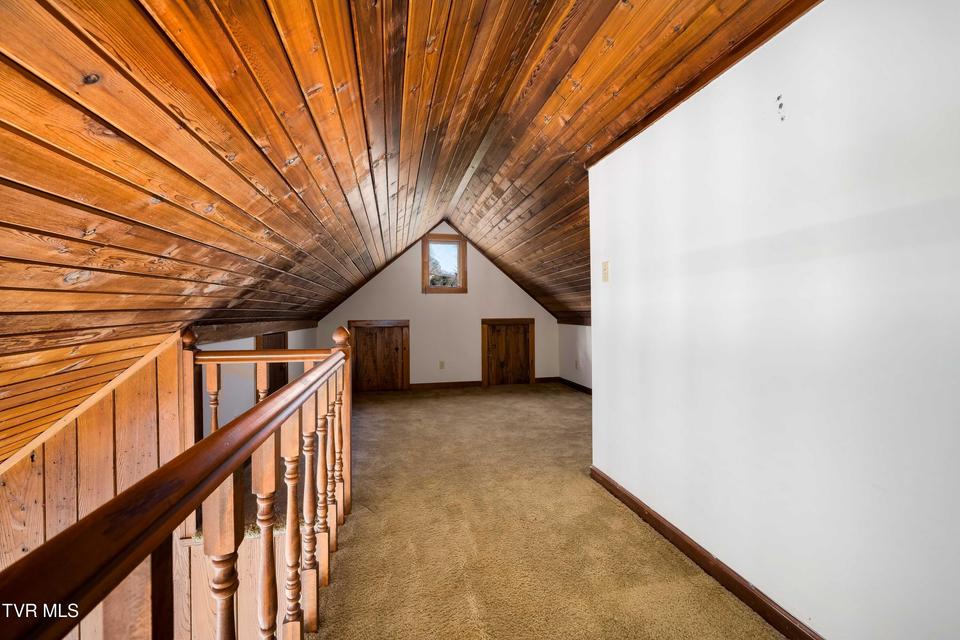 Photo #35: 746 Quail Hollow Drive