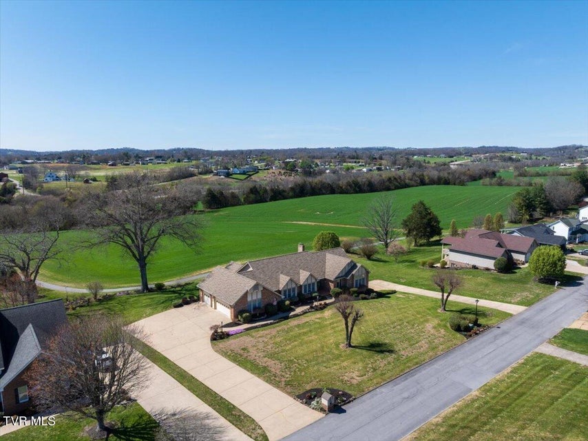 Photo #2: 185 Appian Way