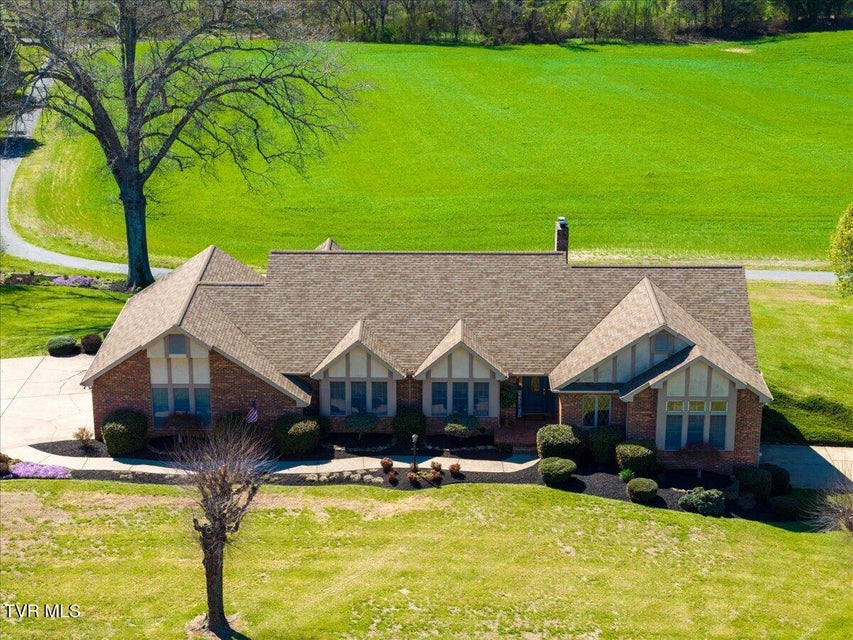 Photo #3: 185 Appian Way