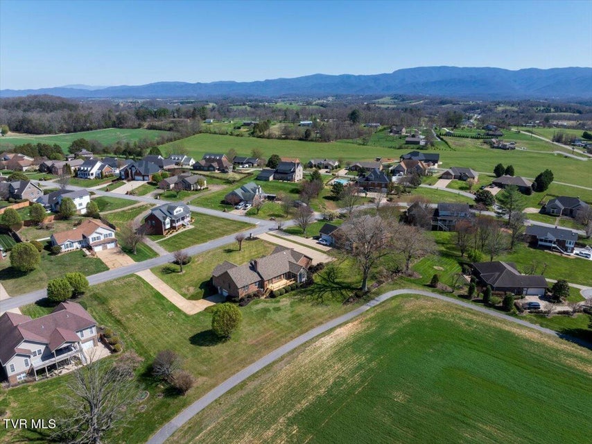 Photo #4: 185 Appian Way