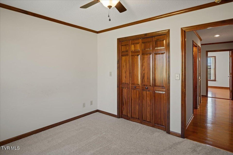 Photo #39: 185 Appian Way