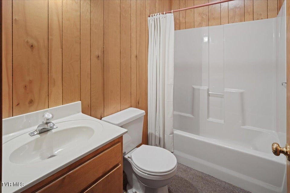 Photo #54: 185 Appian Way