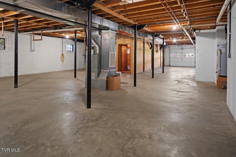 Photo #56: 185 Appian Way