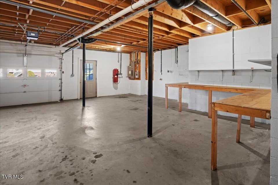 Photo #58: 185 Appian Way