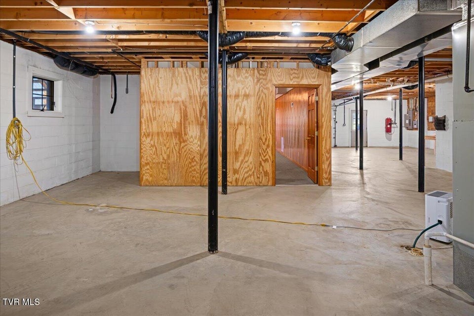 Photo #59: 185 Appian Way