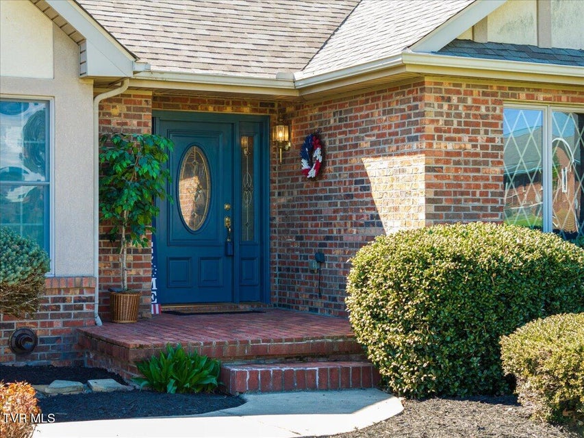 Photo #65: 185 Appian Way