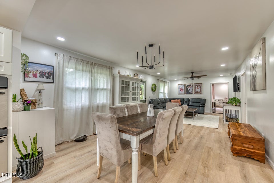 Photo #4: 1005 & 1009 Island Road