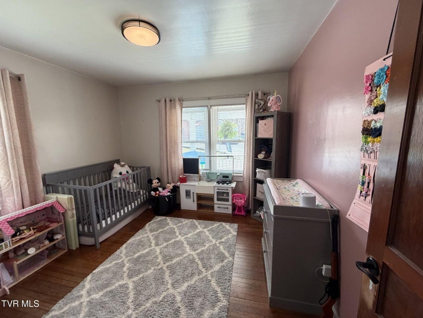 Photo #27: 723 Park Avenue