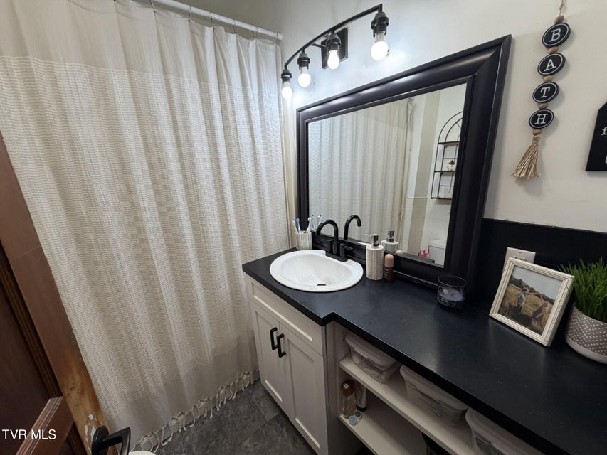 Photo #29: 723 Park Avenue