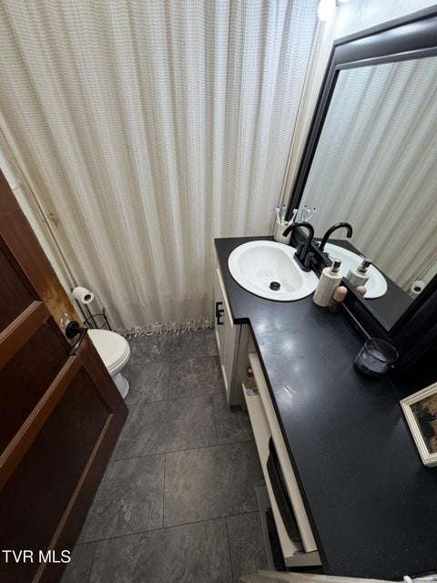 Photo #30: 723 Park Avenue