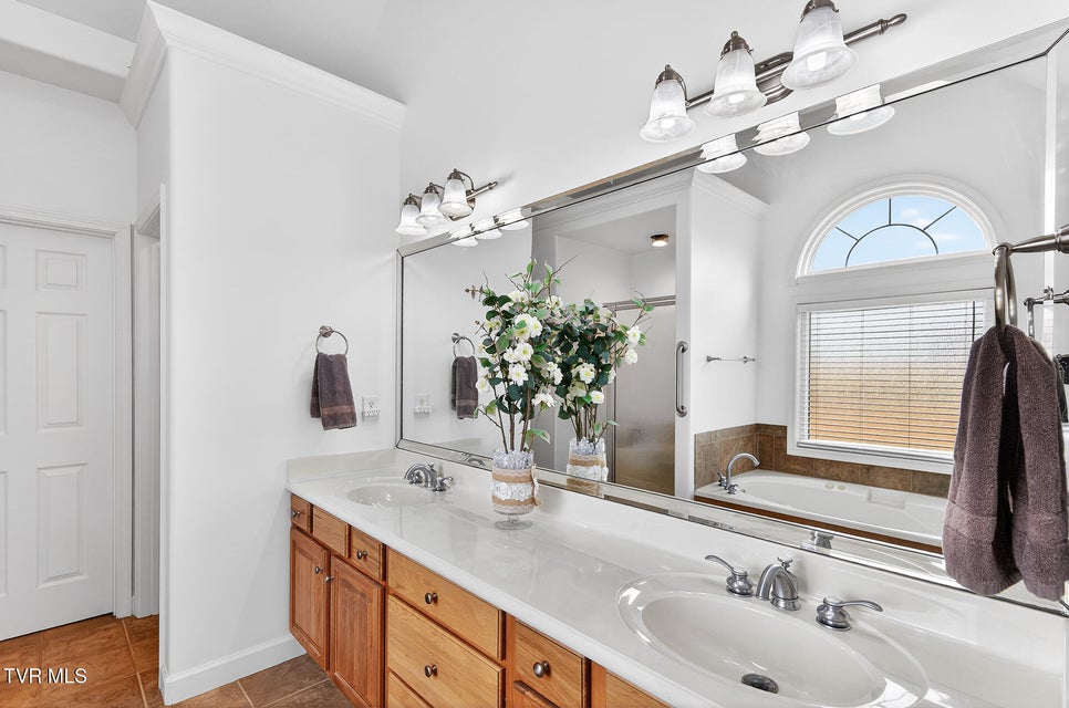 Photo #17: 100 Golf Villa Drive