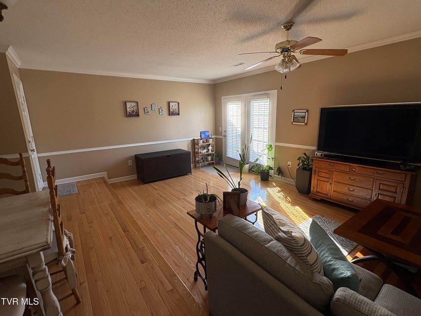 Photo #16: 2101 Cherokee Road