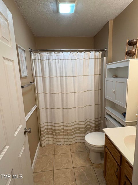 Photo #32: 2101 Cherokee Road