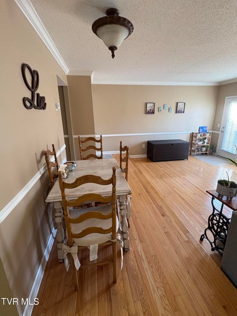 Photo #14: 2101 Cherokee Road