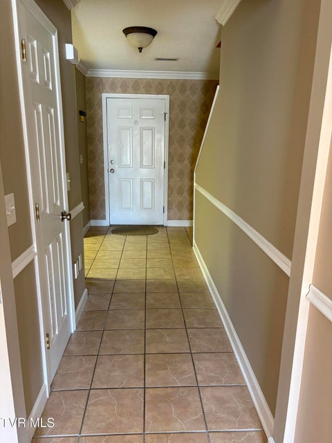 Photo #11: 2101 Cherokee Road