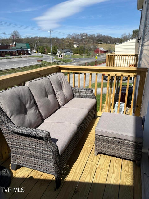 Photo #35: 2101 Cherokee Road