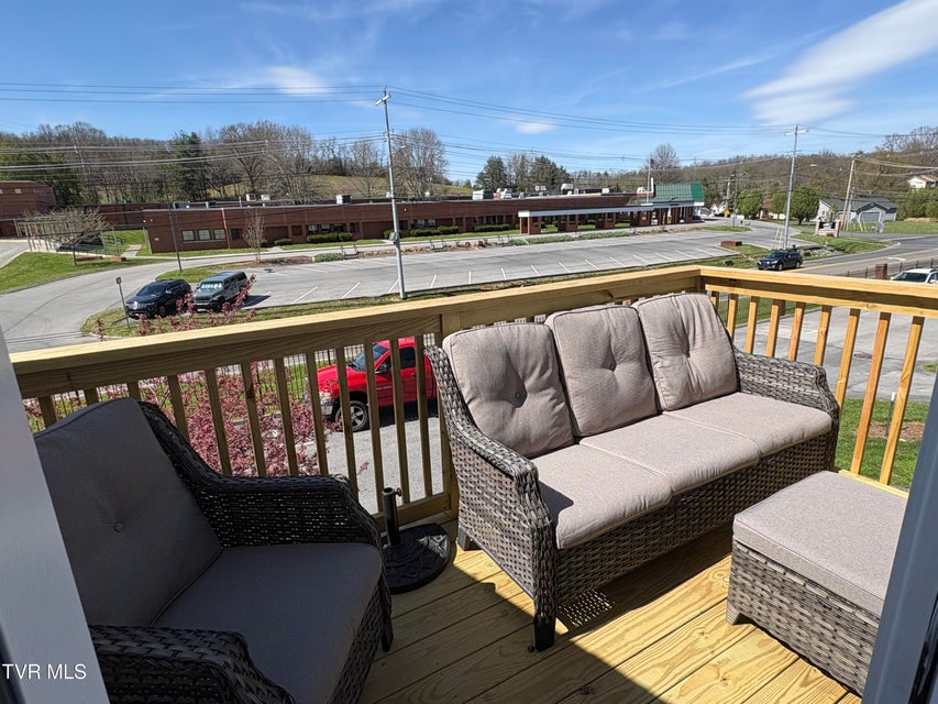 Photo #36: 2101 Cherokee Road