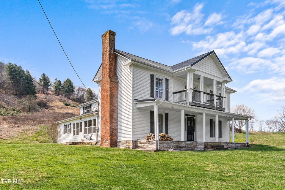 Photo #2: 4025 Fox Creek Road