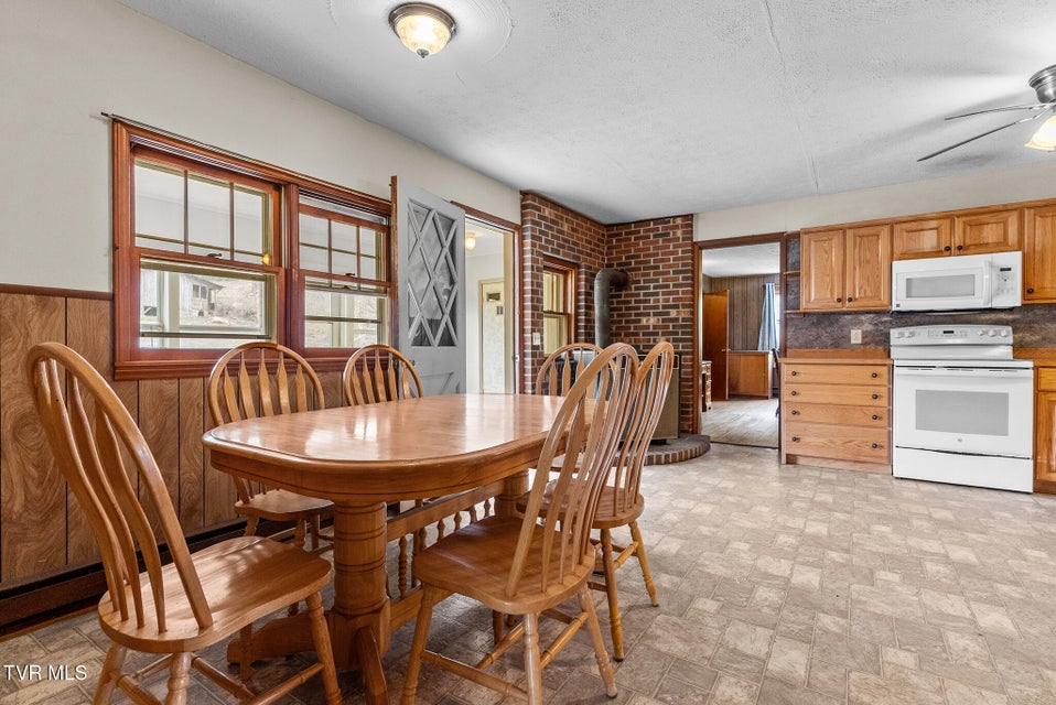 Photo #14: 4025 Fox Creek Road