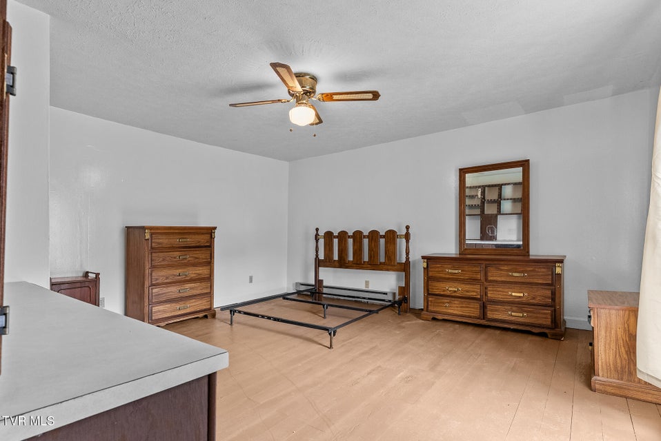 Photo #21: 4025 Fox Creek Road