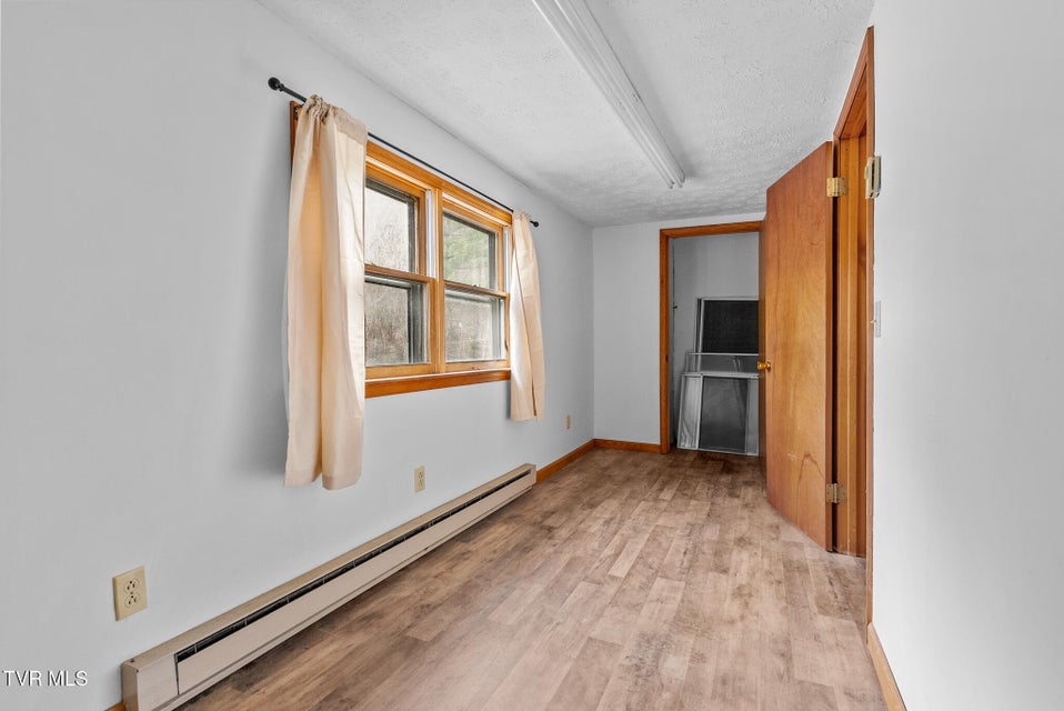 Photo #30: 4025 Fox Creek Road