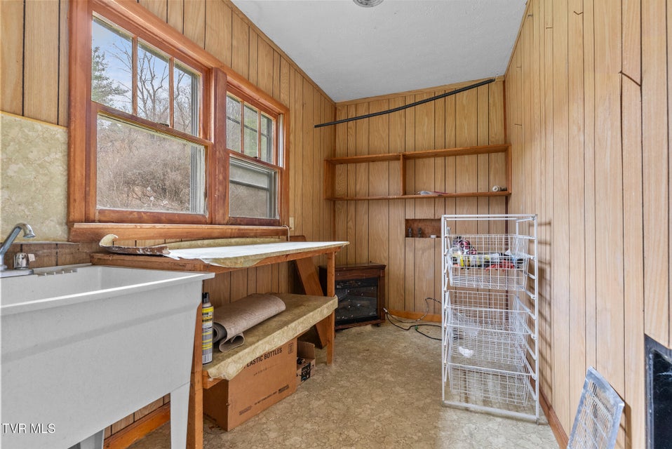 Photo #40: 4025 Fox Creek Road