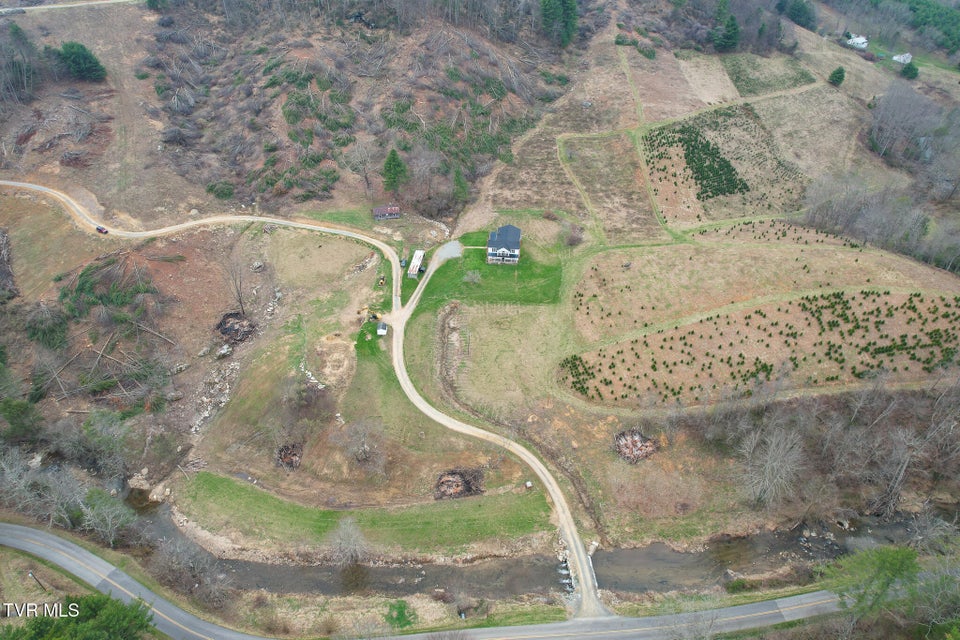 Photo #50: 4025 Fox Creek Road