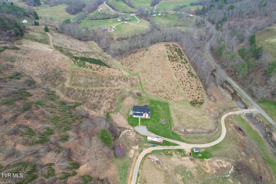 Photo #60: 4025 Fox Creek Road