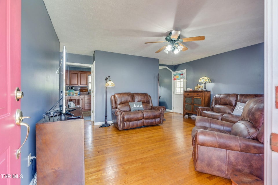 Photo #5: 1224 Mckinney Avenue