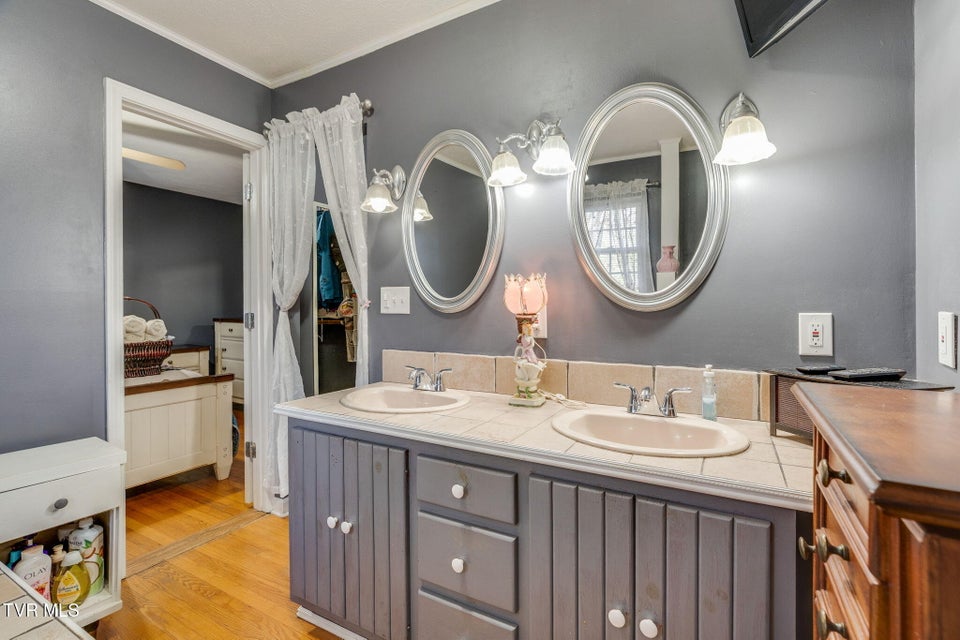 Photo #15: 1224 Mckinney Avenue