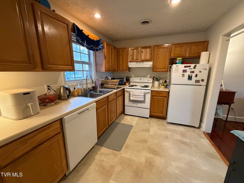 Photo #8: 1308 Bell Ridge Road