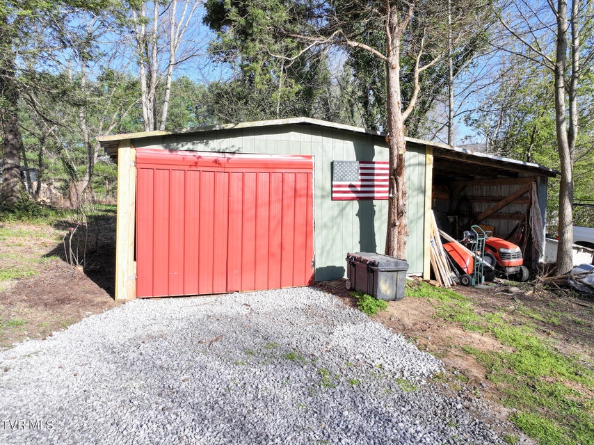 Photo #9: 740 Fishpond Road