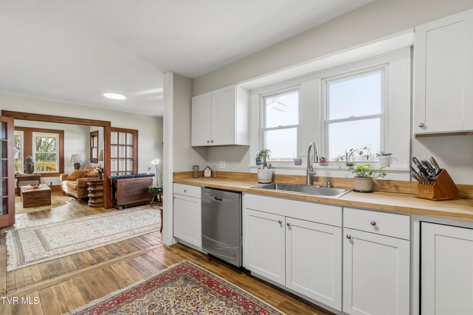 Photo #20: 740 Fishpond Road