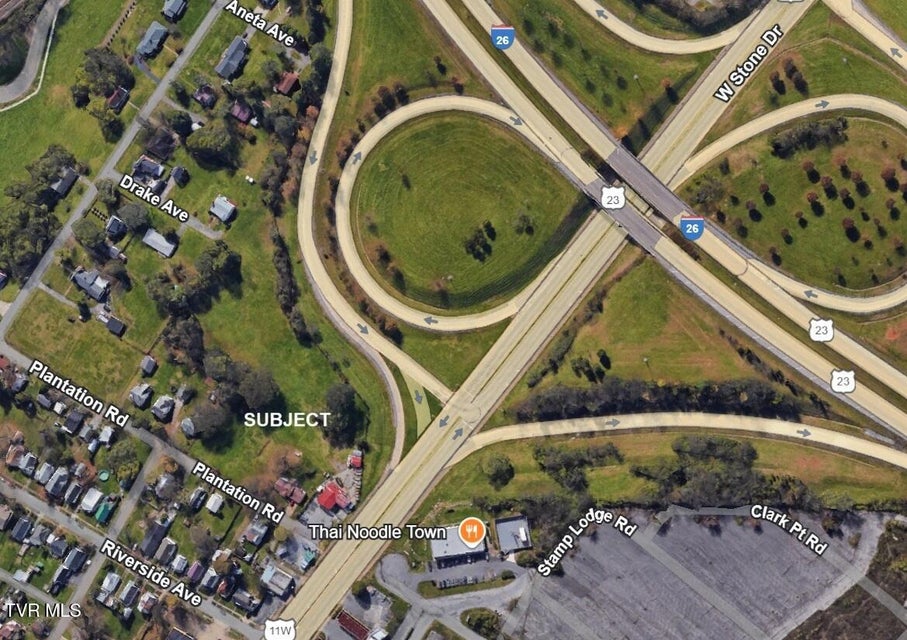 Photo #2: 724 Plantation Road