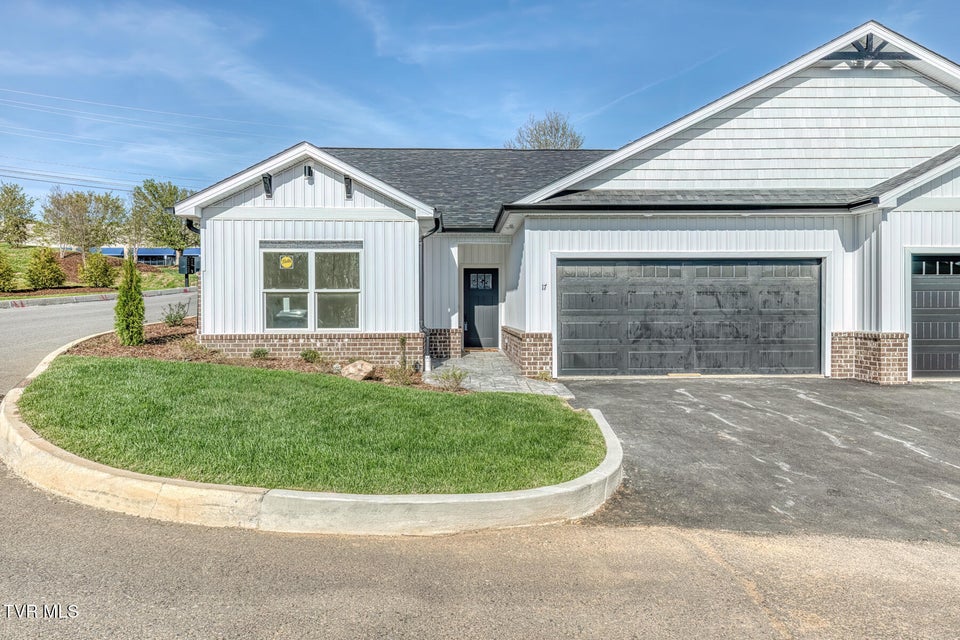 Photo #2: 106 Klm Drive