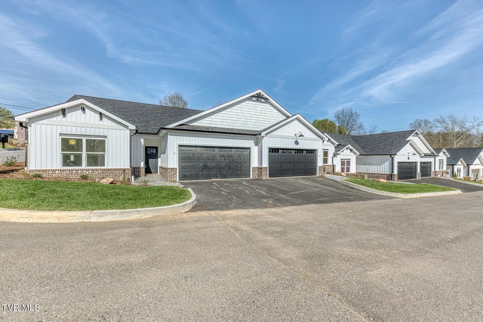 Photo #3: 106 Klm Drive