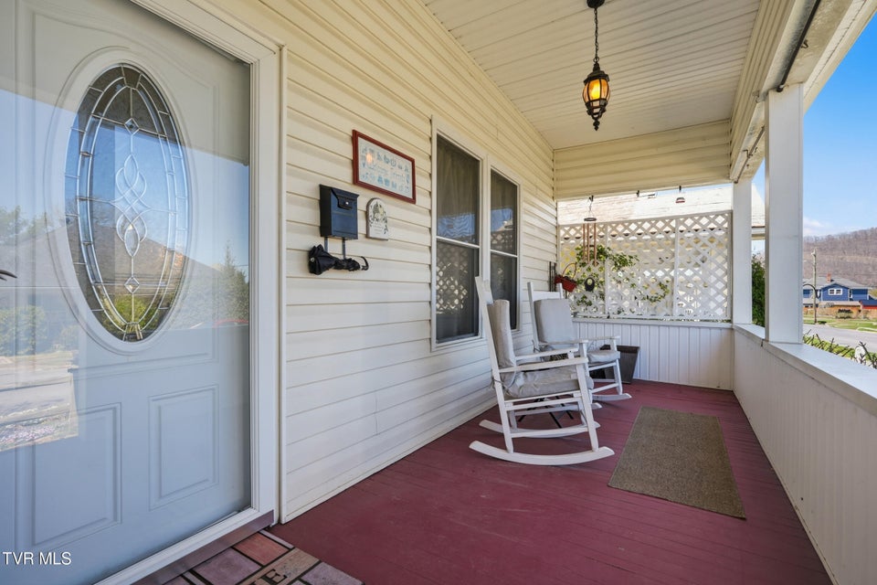 Photo #4: 418 Opekiska Street