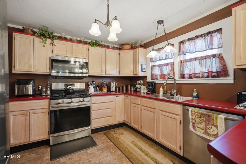 Photo #13: 418 Opekiska Street