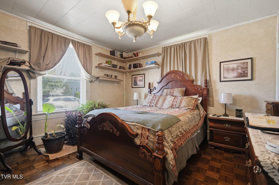 Photo #15: 418 Opekiska Street