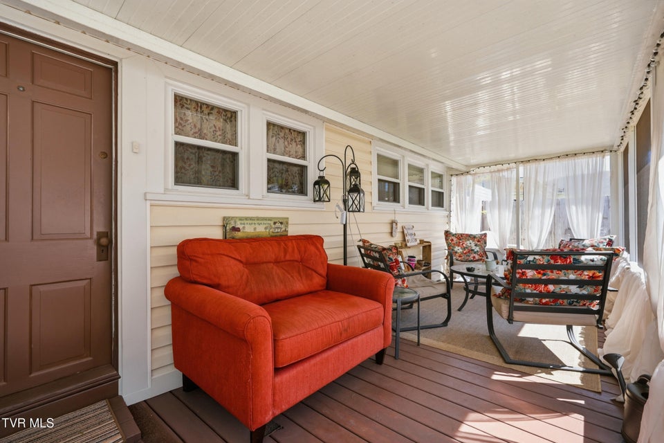 Photo #27: 418 Opekiska Street