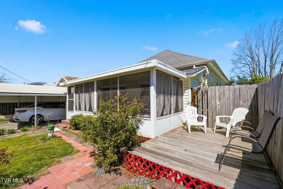 Photo #30: 418 Opekiska Street