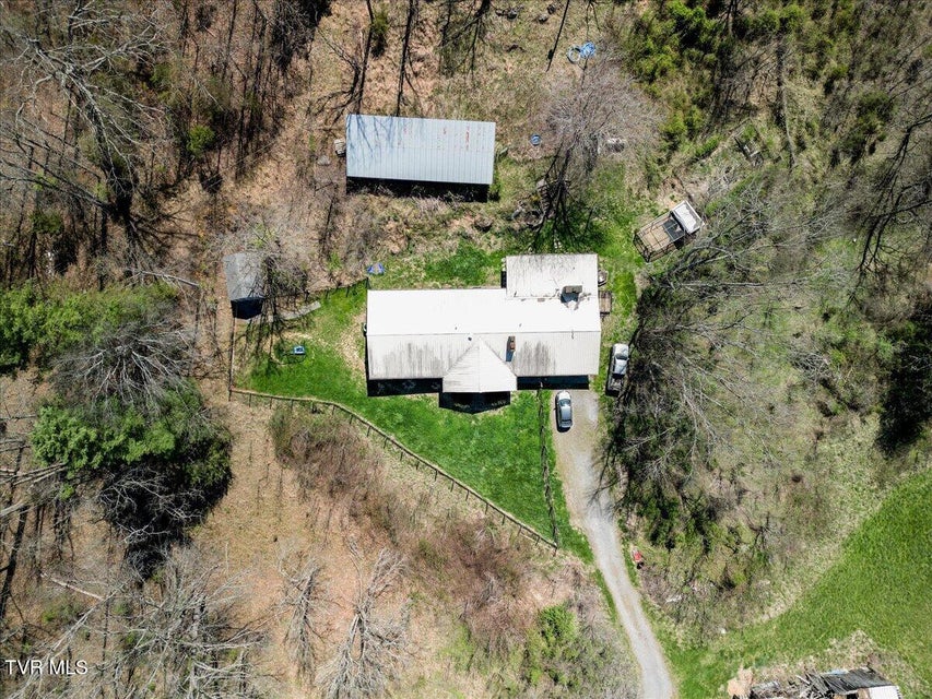 Photo #12: 245 Cliff Lane