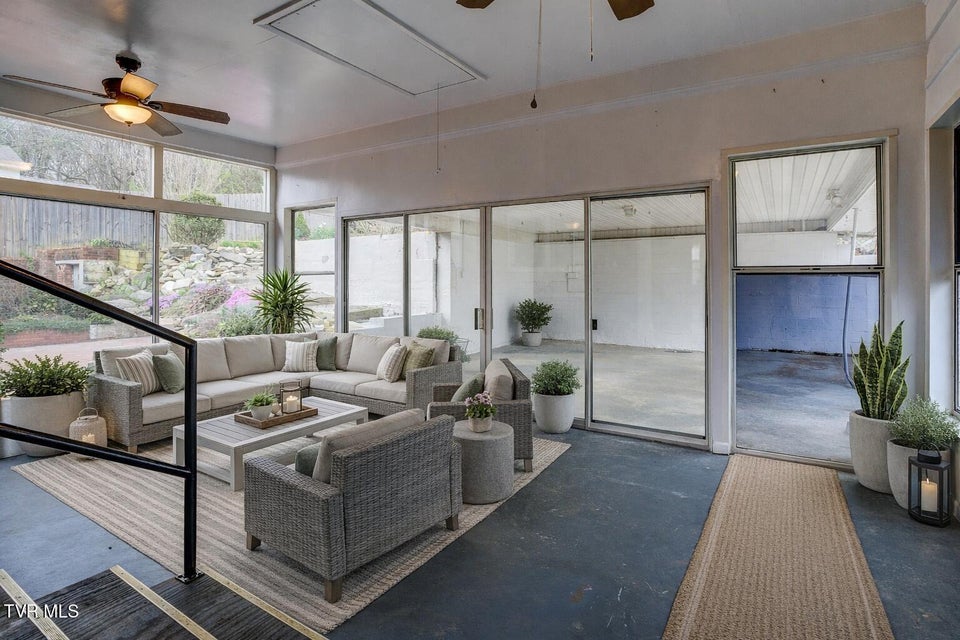 Photo #22: 1208 Robinhood Road