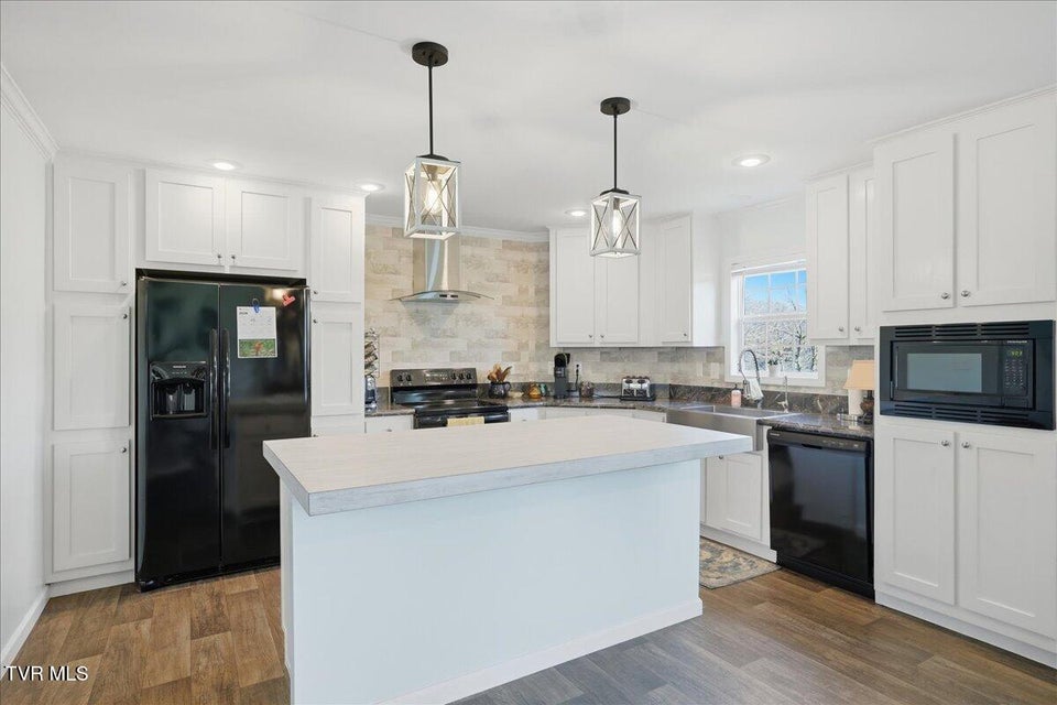 Photo #6: 170 Creek View Way