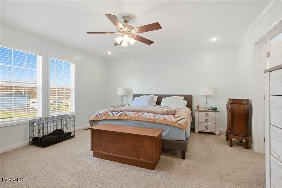 Photo #15: 170 Creek View Way