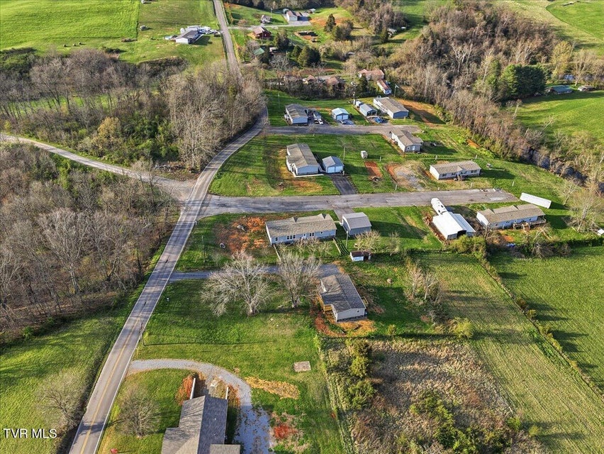 Photo #29: 170 Creek View Way