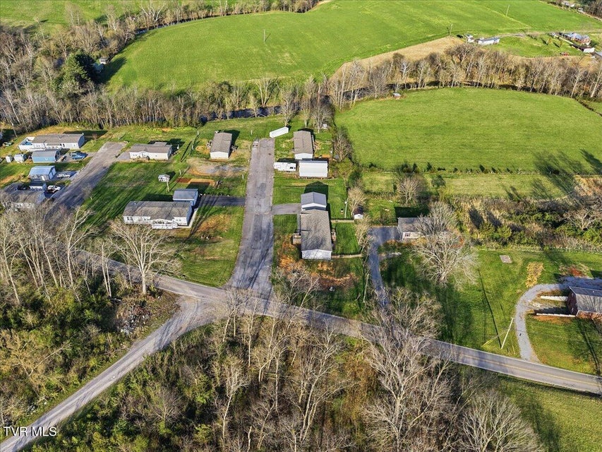 Photo #31: 170 Creek View Way